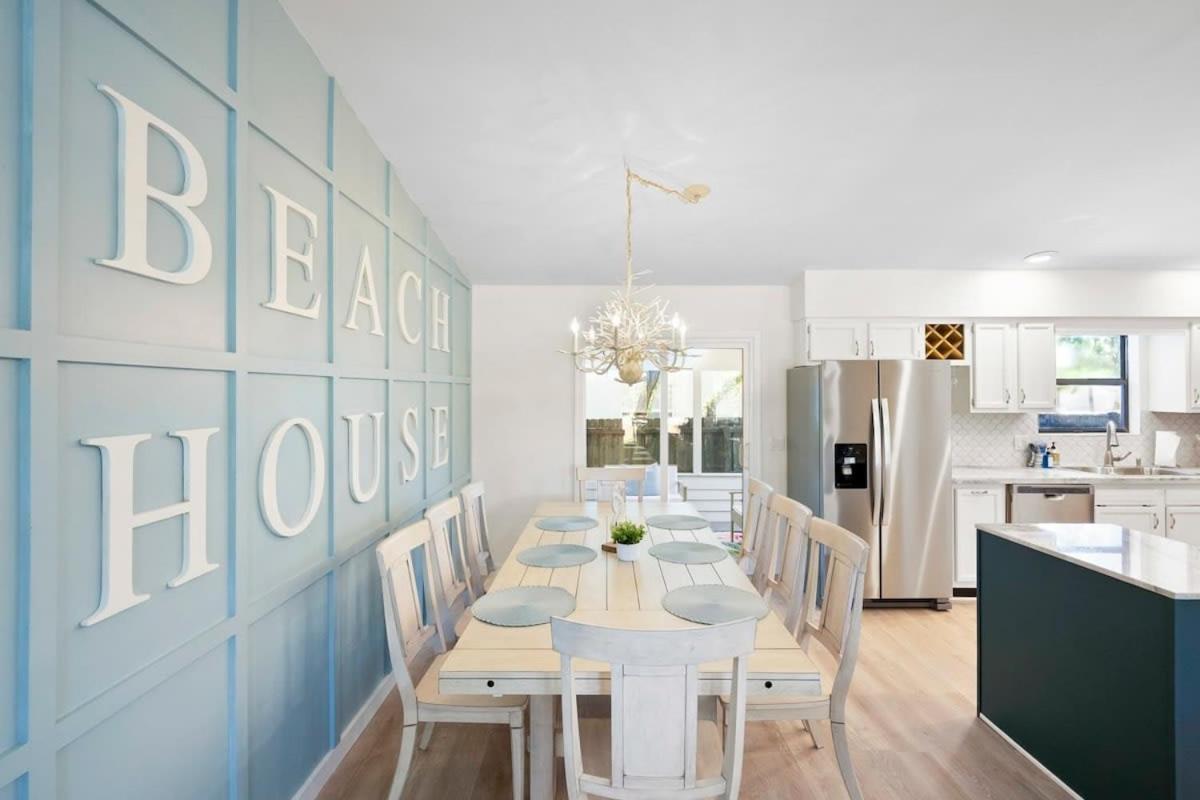 The St Augusdream Renovated Beach House Sleeps 8 Walk To Beach St. Augustine Exterior photo